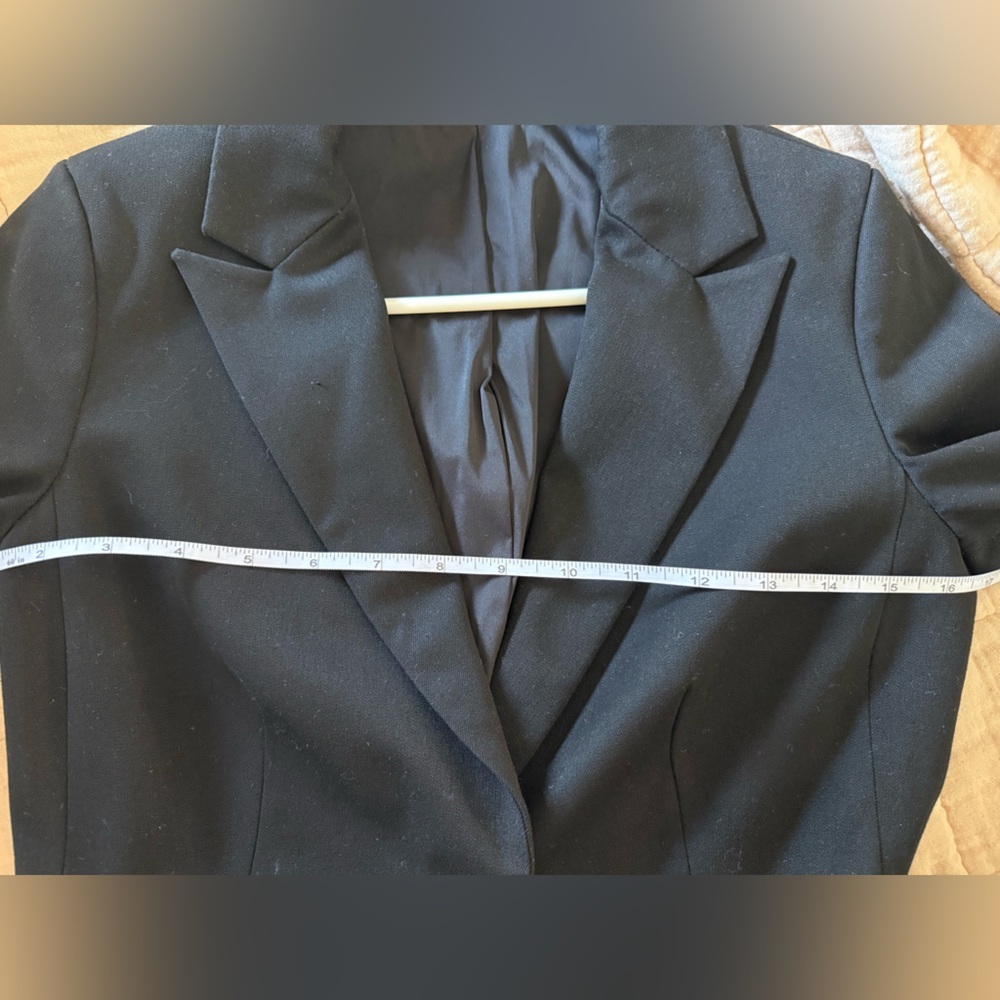 Express Women's Classic Black blazer size 2 - Picture 4 of 9